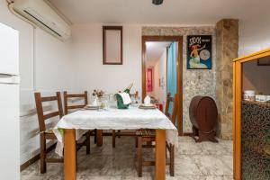 Fotografia z galérie ubytovania Villa Gianna - Appartamento Toscano v destinácii Quartu SantʼElena