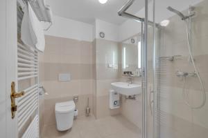 Koupelna v ubytování Hotel Nelly Kellys