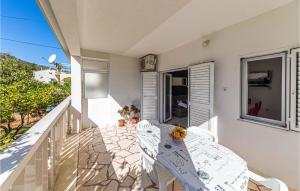 Μπαλκόνι ή βεράντα στο Cozy Apartment In Poljica