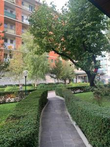 Vonkajšia záhrada v ubytovaní Cozy 1-room Studio in Giambellino