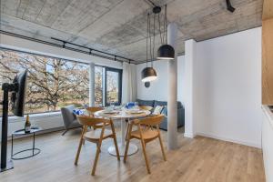 Posedenie v ubytovaní Apartamenty z widokiem na morze i dziedziniec BalticON Morska 6