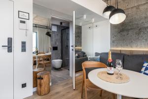 Kúpeľňa v ubytovaní Apartamenty z widokiem na morze i dziedziniec BalticON Morska 6