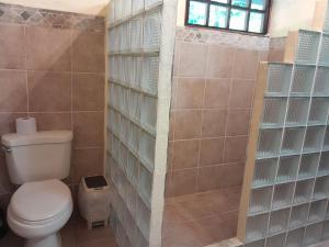 Koupelna v ubytování Casas Guaney, full furnished studios!