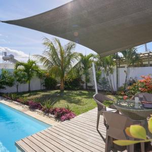 Piscina a Villa Primera 3 bedroom bungalow with private pool Grand Bay o a prop