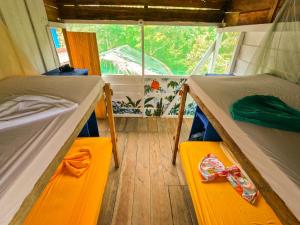 Postel nebo postele na pokoji v ubytování SURF HOUSE ESTILO LIBRE + 115 fotografií