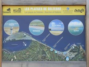 Fotografia z galérie ubytovania Casa familiar con piscina privada y WiFi, cerca del mar, aire acondicionado, mascotas y playa para perros. - ES-184-1 v destinácii Riumar