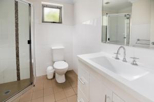 Ένα μπάνιο στο Budget Bluegum Apartments Jesmond