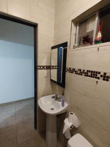 Ett badrum på La Quinta Departamento Completo