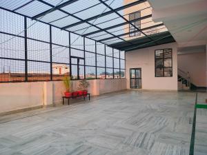 Balkón nebo terasa v ubytování Hotel Dev Inn Ayodhya