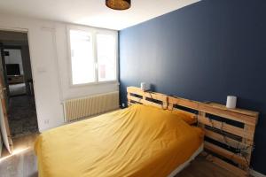 Zdjęcie z galerii obiektu Hôtel de ville, Charmant T2 au Calme w Rouen