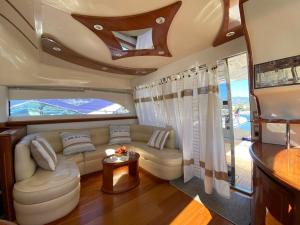Posedenie v ubytovaní Yacht le Yauta Porto Vecchio