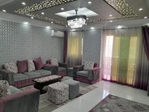 Гостиная зона в luxury apartment شقه فخمه بالاسكندرية