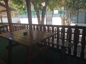 Balkón alebo terasa v ubytovaní Bungalow con piscina cerca de la playa de Torre del Mar Ideal familias