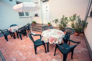 Balkón nebo terasa v ubytování Mona Apartman