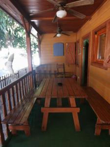 Fotografia z galérie ubytovania Bungalow con piscina cerca de la playa de Torre del Mar Ideal familias v destinácii Vélez-Málaga