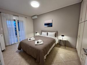 Postel nebo postele na pokoji v ubytování Hector Apartment Airport by Airstay