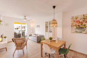 Posezení v ubytování Andaluz Apartments - Laguna Beach
