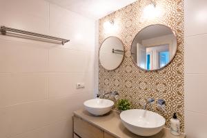 Kúpeľňa v ubytovaní Andaluz Apartments - Laguna Beach