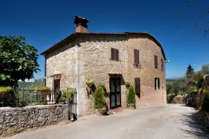 The building in which the holiday home is located