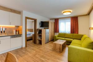 A television and/or entertainment centre at Haus Bickel