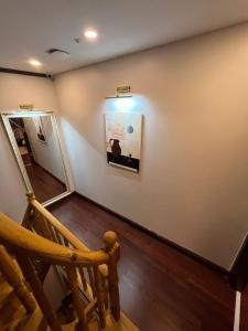 A seating area at PALMERA ART HOUSE