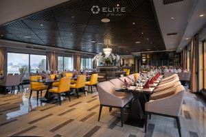 Restaurace v ubytování Elite of the Seas