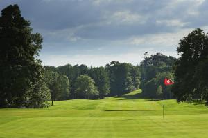 Golf v hotelu nebo okolí