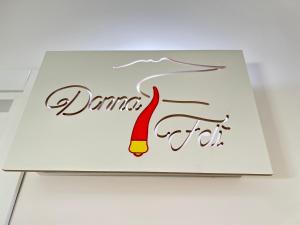 Donna Felì tanúsítványa, márkajelzése vagy díja