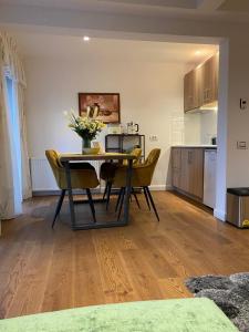 Afbeelding uit fotogalerij van ApartamentS in Rîşnov