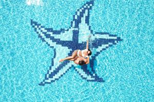 Бассейн в Maxeria Blue Didyma или поблизости