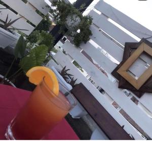 Un balcón o terraza en The Rooftop Hostel