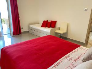 Fotografia z galérie ubytovania Piccola Orchidea Piccola Orchidea Giardino Ferienwohnung mit Pool v destinácii Musso
