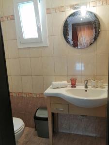 A bathroom at Prime Luxury Villa beach front