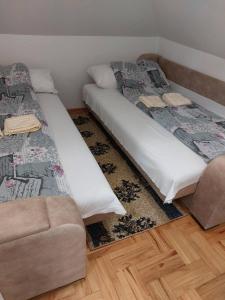 Vila Jelena Divčibare客房内的一张或多张床位