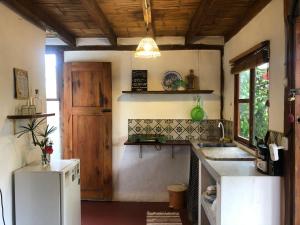 Köök või kööginurk majutusasutuses Hostal Los Orishas
