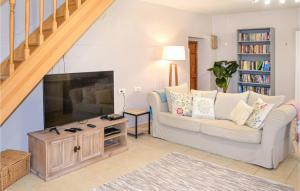 Χώρος καθιστικού στο Amazing Home In Montferrand-Du-Perigord