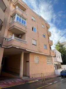Budova, v ktorej sa apartmán nachádza