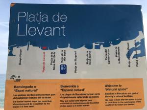 Certifikát, ocenenie alebo iný dokument vystavený v ubytovaní Standing Apartment Barcelona Forum