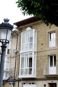 Gallery image of Apartamentos Turísticos Los Zapatos Morados in Haro