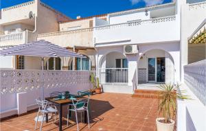 Balkón alebo terasa v ubytovaní Amazing Home In Torrevieja With Kitchen