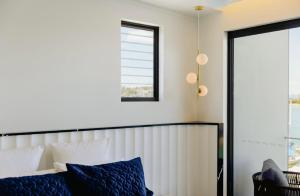 NEW! Dacha on Maggie No#2, Unrivaled Island Luxury客房内的一张或多张床位
