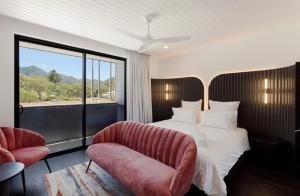 NEW! Dacha on Maggie No#2, Unrivaled Island Luxury客房内的一张或多张床位