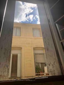Fotografia z galérie ubytovania Appartement de caractère au cœur du centre-ville v destinácii Montpellier + 6 fotografií