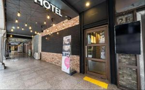 26 HOTEL的证书、奖牌、标识或其他文件