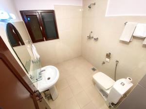 Kupatilo u objektu Thamel Grand Hotel