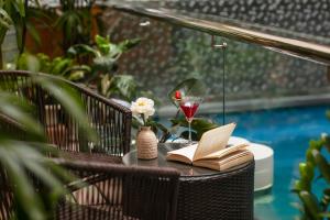 Bassein majutusasutuses Hanoi Nostalgia Hotel & Spa või selle lähedal