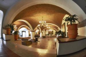 Lobbyn eller receptionsområdet på Hotel Gran Plaza & Convention Center