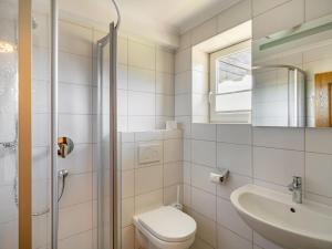 Łazienka w obiekcie Apartment Weberbauer-1 by Interhome