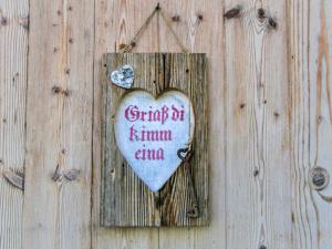 Certyfikat, podpis lub inny dokument wystawiony w obiekcie Apartment Gangerhof by Interhome