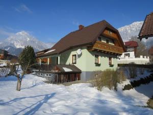 Holiday Home Reinbacher by Interhome v zimě